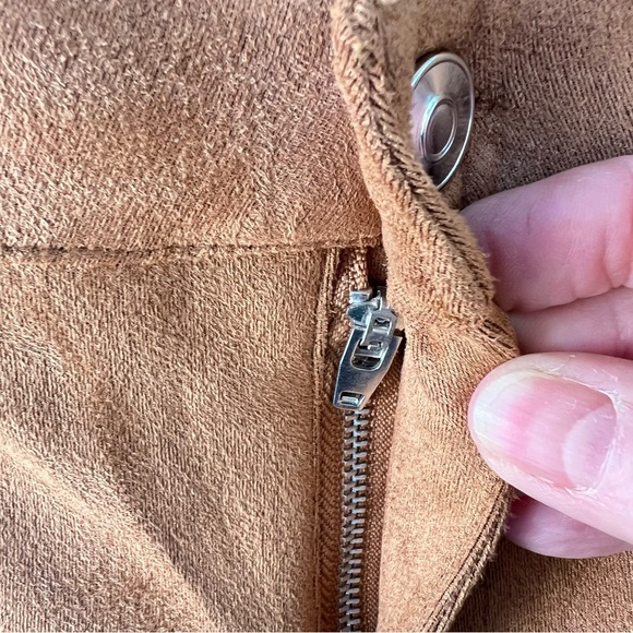 FAUX SUEDE FRINGE AND RHINESTONE WESTERN FLARE PANTS SIZE XS NWT - Picture 5 of 10